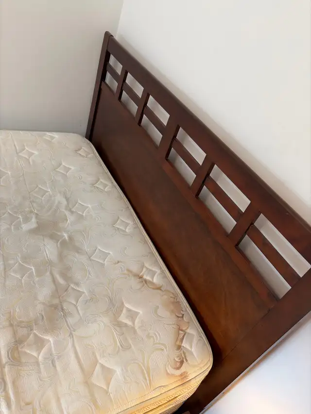 Queen Bed Frame + Matress in Beds & Mattresses in Mississauga / Peel Region - Image 4