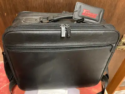 TARGUS COMPUTER CASE.....COMPUTER CASE TARGUS, View more