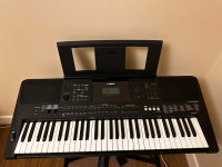 Yamaha PSR-E463 PSR 61 Key Portable Keyboard