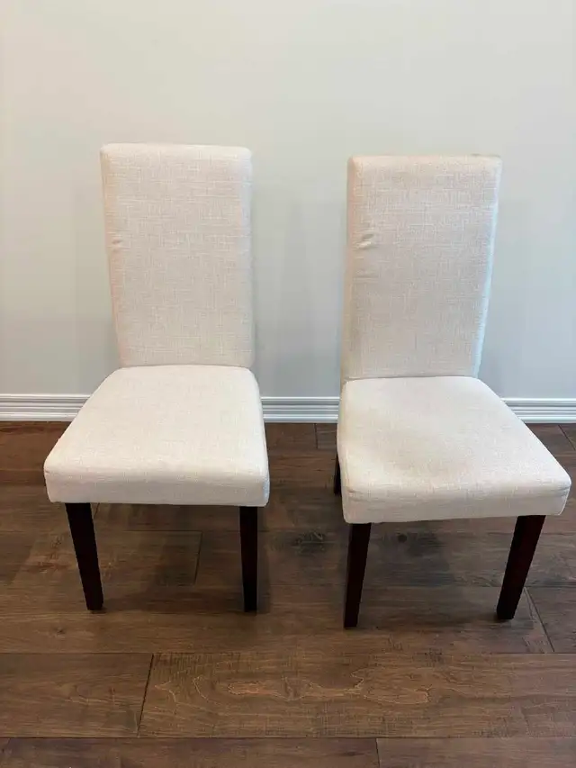 2 Chairs in Dining Tables & Sets in Markham / York Region - Image 2
