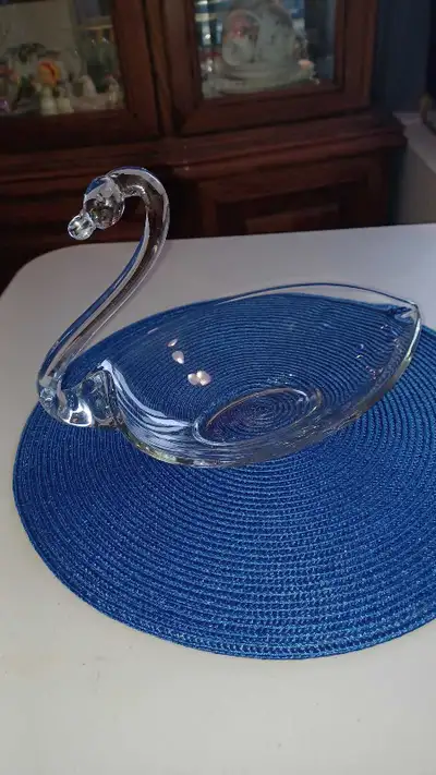 9"Tx12"Lx7"W Elegant Vtg Duncan Millar Mint Candy Dish Clear , View more