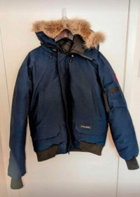 Brand New Men's Large Navy Authentic Canada Goose Winter Coat.l