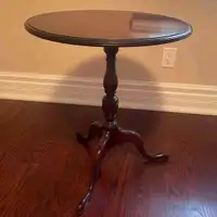 Circular Round Side Table 