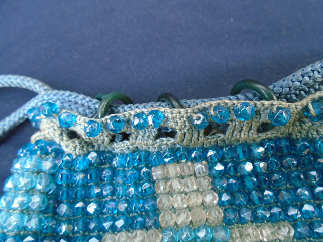 Antique Crochet Faceted Seed Bead Purse Handmade 1920's in Arts & Collectibles in Parksville / Qualicum Beach - Image 3