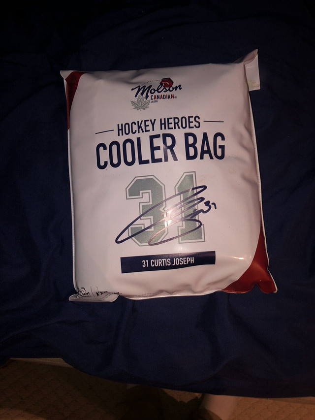 Molson Canadian Cooler Bag in Arts & Collectibles in City of Toronto - Image 2
