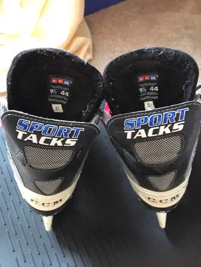 Men’s ice skates CCM size 9.5 E (44), View more