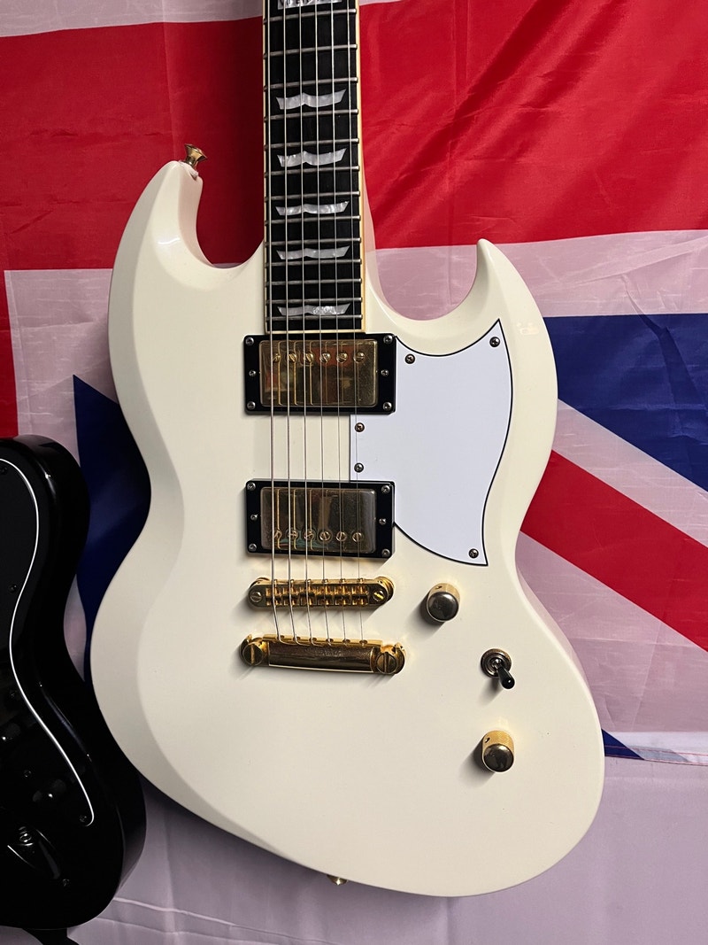 ESP/LTD Viper 1000 Deluxe (Bruce Kulick) Guitars Hamilton Kijiji