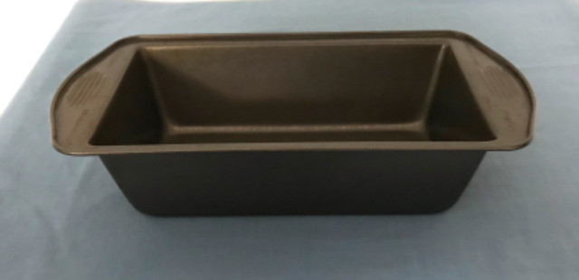 Baking Bread Loaf Pan Large Non Stick Oversize WILTON nonstick in Kitchen & Dining Wares in Saskatoon - Image 2