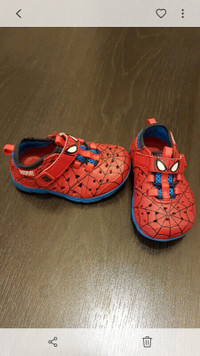 Stride rite spider man baby shoes