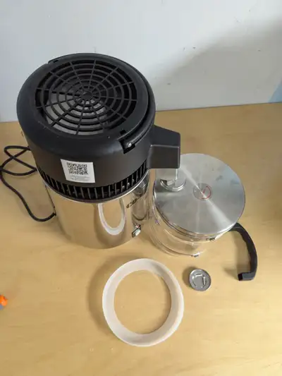 Condition - Used - good Product Description: Experience pure, contaminant-free water with the CO-Z W...