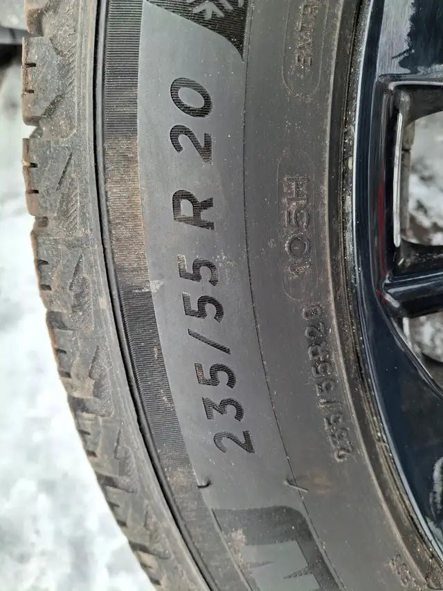 Michelin x ice Snows 235-55-20 on 5x114.3 rims. in Tires & Rims in Barrie - Image 3