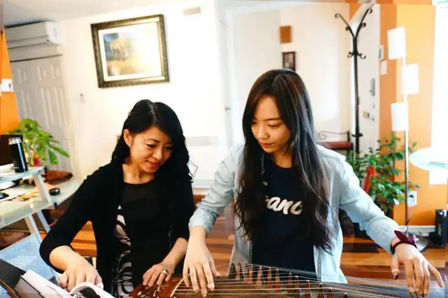 Guzheng Private Lessons – Online & In-Person