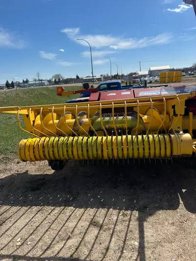 New Holland FO 230 Forage Harvester Serial # YBNI20771 Model 2012 PTO 1 3/8 Spline & 1 3/4 Spline Ma...