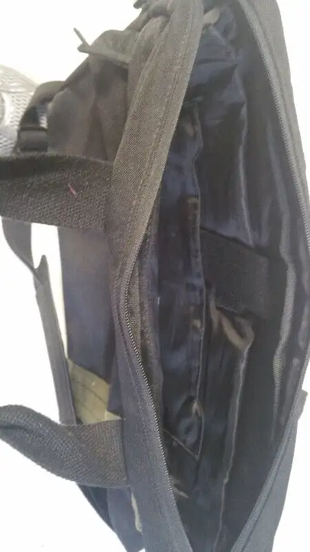 Laptop Case in Laptop Accessories in Kitchener / Waterloo - Image 4