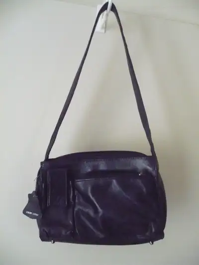 VINTAGE NEVER USED DANIER ALL LEATHER SHOULD BAG, View more