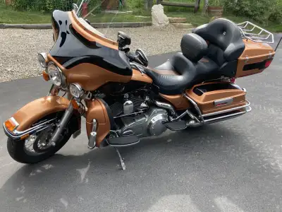 Exceptional condition 2008 Harley-Davidson Ultra Classic Electra Glide 105 Anniversary Edition with...