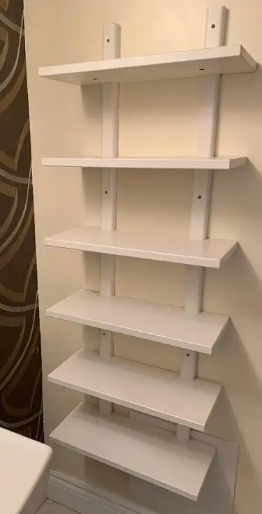 Shelving unit with 6 shelves, each shelf 8.5x 20". in Bookcases & Shelving Units in London - Image 3