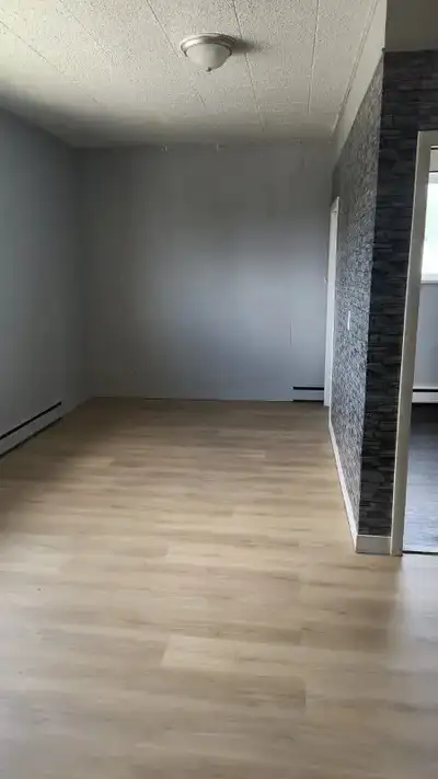 Large 2bdrm APT $2100/m+ -Utilities Included- Avail Aug 1