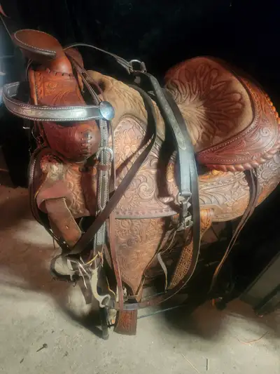 Barrel saddle, View more