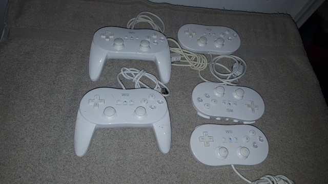 Nintendo Wii controllers  in Nintendo Wii in Red Deer
