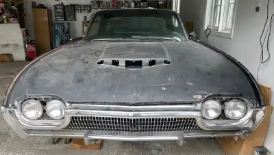 1963 Ford Thunderbird needs restoration - has a good interior, rust in trunk and on rear quarter pan...