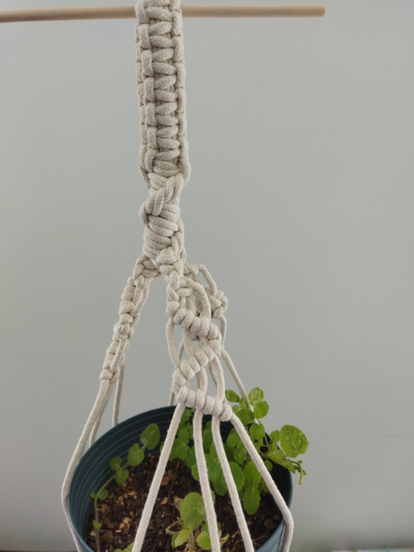 Macrame plant hanger in Home Décor & Accents in Markham / York Region - Image 3