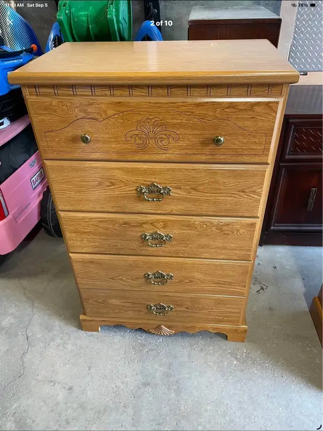 2 Piece Vintage Matching Furniture With Mirror Strong & Sturdy  in Dressers & Wardrobes in Oshawa / Durham Region - Image 3
