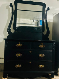 Antique Chest of Drawers & Mirror