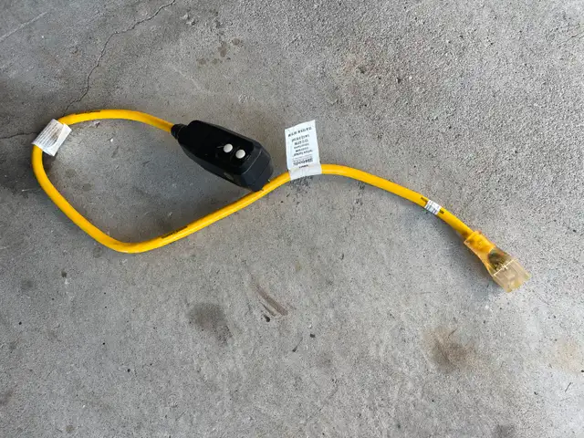 Woods Extension Cord in Electrical in Markham / York Region - Image 2