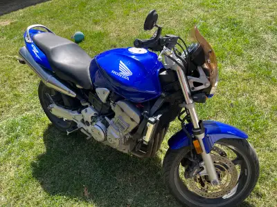 19,000kms Owned since 2013 Great bike, fun, reliable, easy to ride in the city and on highway trips....