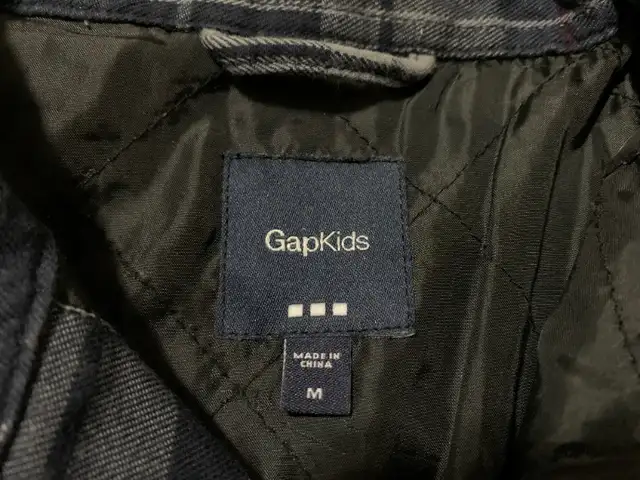 GapKids Fall/Winter Jacket For Sale in Kids & Youth in Calgary - Image 4