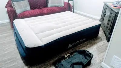 Queen and Twin Inflatable/Air Sleeping Beds, View more