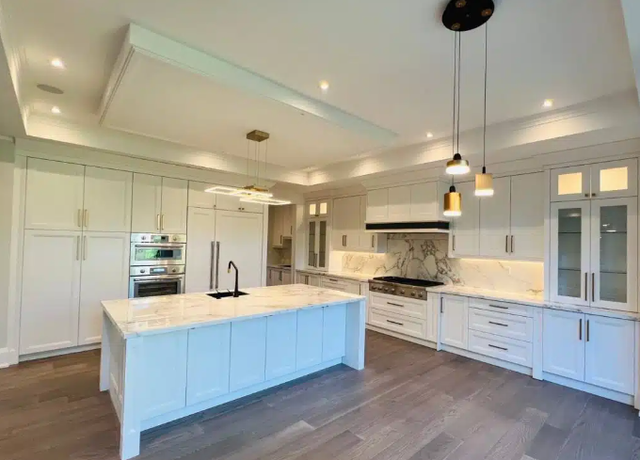 Interior designer493147251163811840