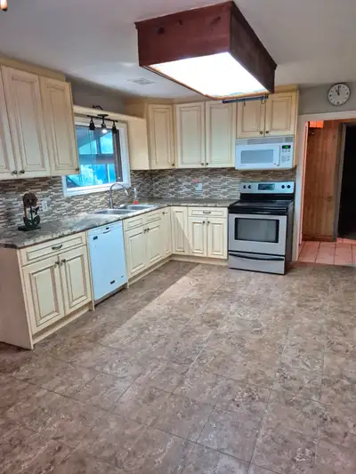 House for rent in Caledon on