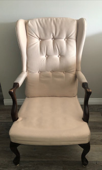 Vintage accent chair-good condition