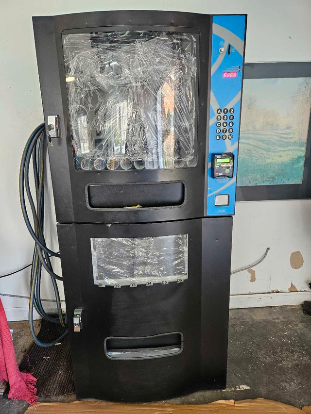 Vending Machine for Sale in Other in Dartmouth