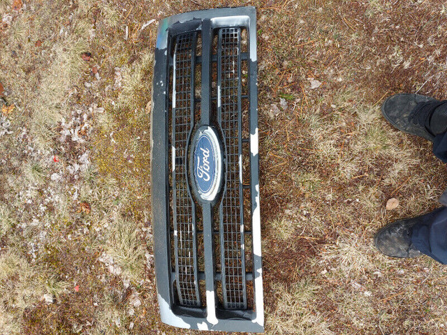 09- 14 f150 grill in Auto Body Parts in Cape Breton