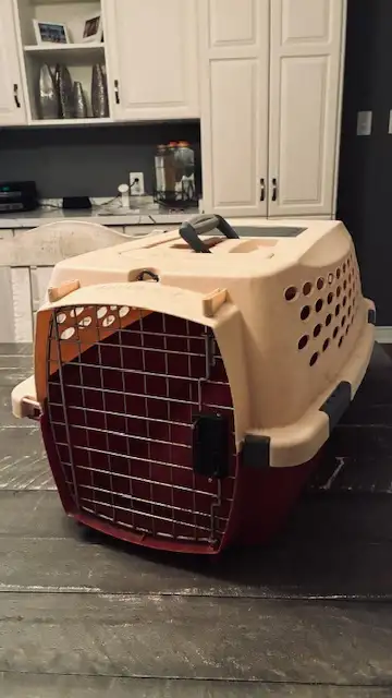 "Petmate" Kennel Cab small dog/cat kennel, View more