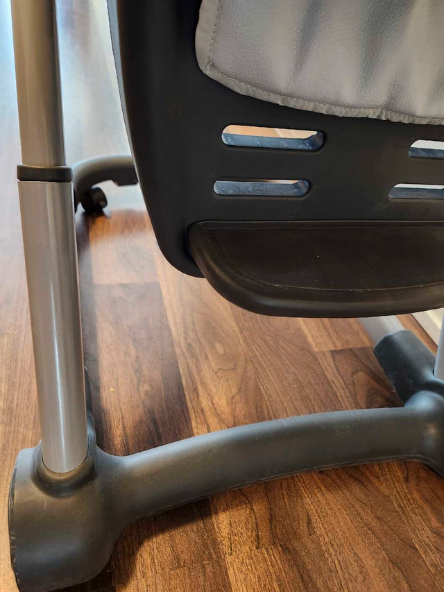 Graco High chair in Feeding & High Chairs in City of Toronto - Image 3
