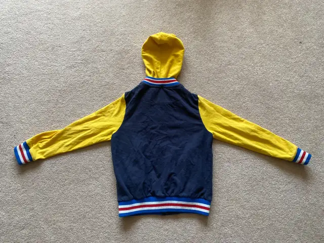 Selling stylish kids jacket - 8-10T size in Kids & Youth in St. Albert - Image 6