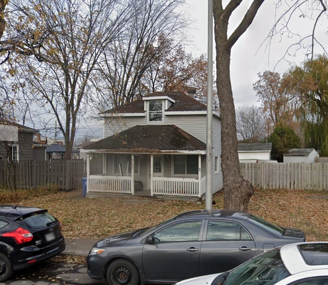 Terrain à vendre à Longueuil. — photo 1