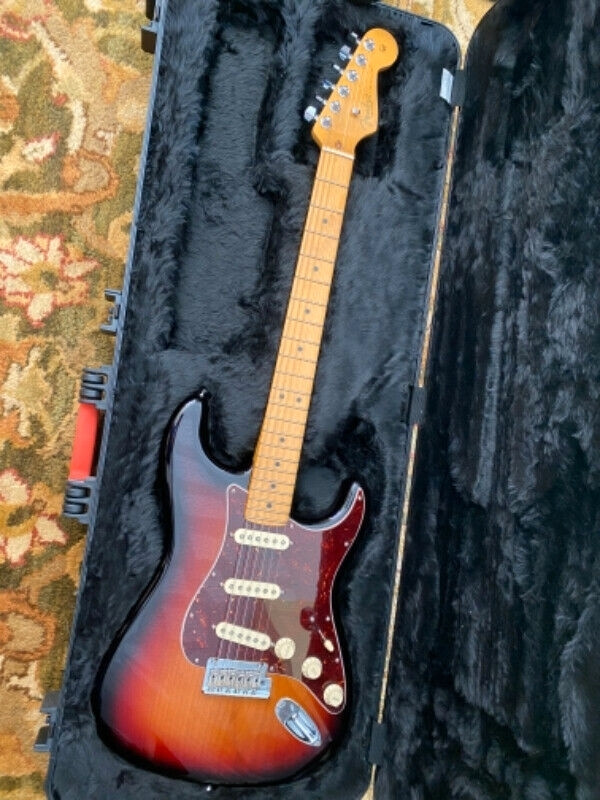 Fender Strat American Professional II Swap/Trade in Guitars in City of Toronto - Image 4