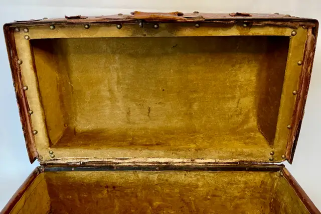 Malle en Cuir Antique Britannique Murray Perth CW c1860 in Arts & Collectibles in City of Montréal - Image 11