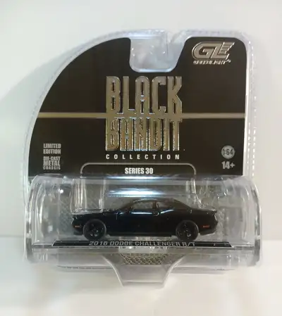 2016 Dodge Challenger R/T 2025 Greenlight Collectibles Black Bandit Collection - Series 30 1:64 Scal...