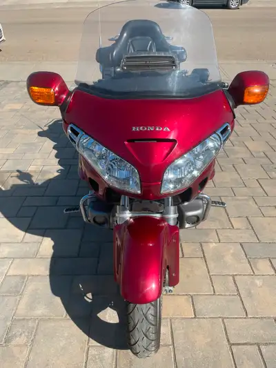 154,600 km’s, 3rd Owner, Maintenance Records since first owner, never been laid down, new battery, n...