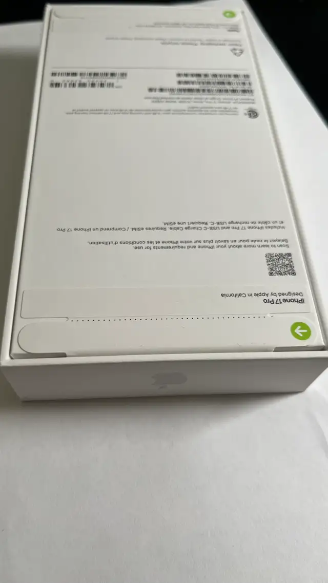 Apple iPhone 17 Pro 512gb Silver Brand New in Cell Phones in Richmond - Image 5