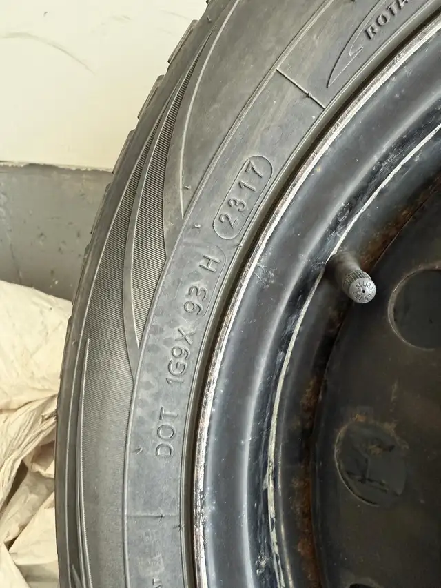 Winter Tires - Full set with Rims - 205/60R16 92T in Tires & Rims in Mississauga / Peel Region - Image 6