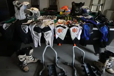 used moto cross gear and accessories for sale-CHEAP! adult sizes from 32-36. matching outfits of pan...