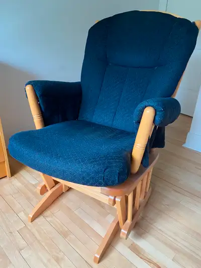 Chaise berçante en bois Dutaillier en bon état