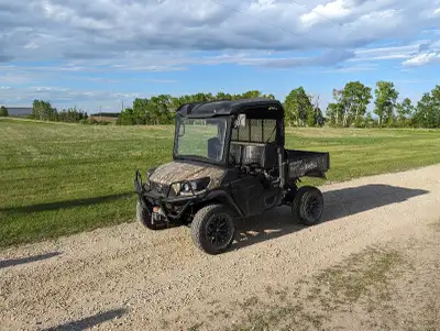 Kubota xg850 Pretty much new 29 hrs 342 miles Glass windshield Winch (never used) Upgraded tires and...